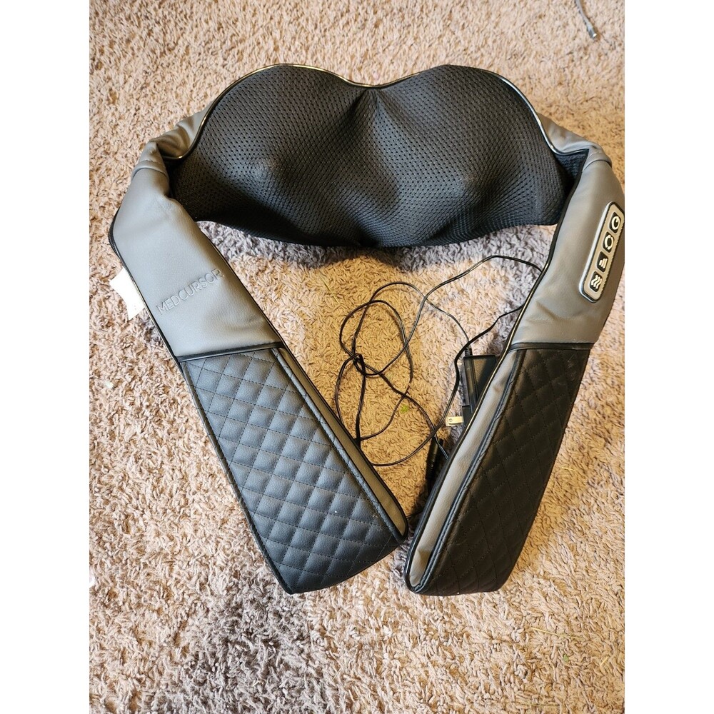 Medcursor Neck Shoulder Massager with Heat, Electric Deep Tissue Relaxation EUC